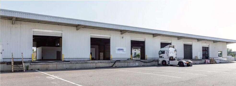 Flex dans Portet-sur-Garonne à louer - Photo du bâtiment - Image 3 de 12