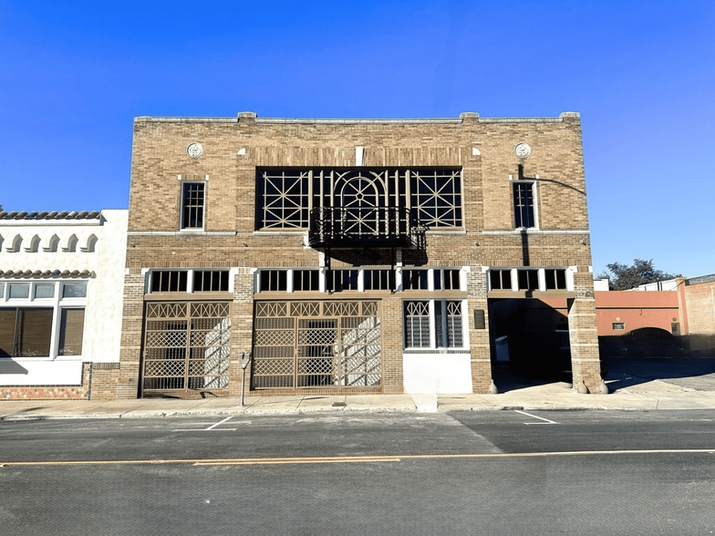 500 N Main Ave, San Antonio, TX for lease - Building Photo - Image 2 of 32