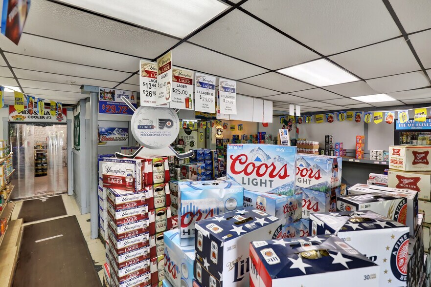 121 Church St, Landisville, PA à vendre - Photo du bâtiment - Image 2 de 21