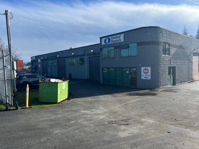 10088 Grace Rd, Surrey, BC à vendre - Photo du bâtiment - Image 2 de 11