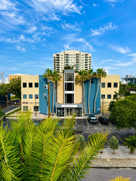 22 S Links Ave, Sarasota, FL à louer - Photo du bâtiment - Image 2 de 16