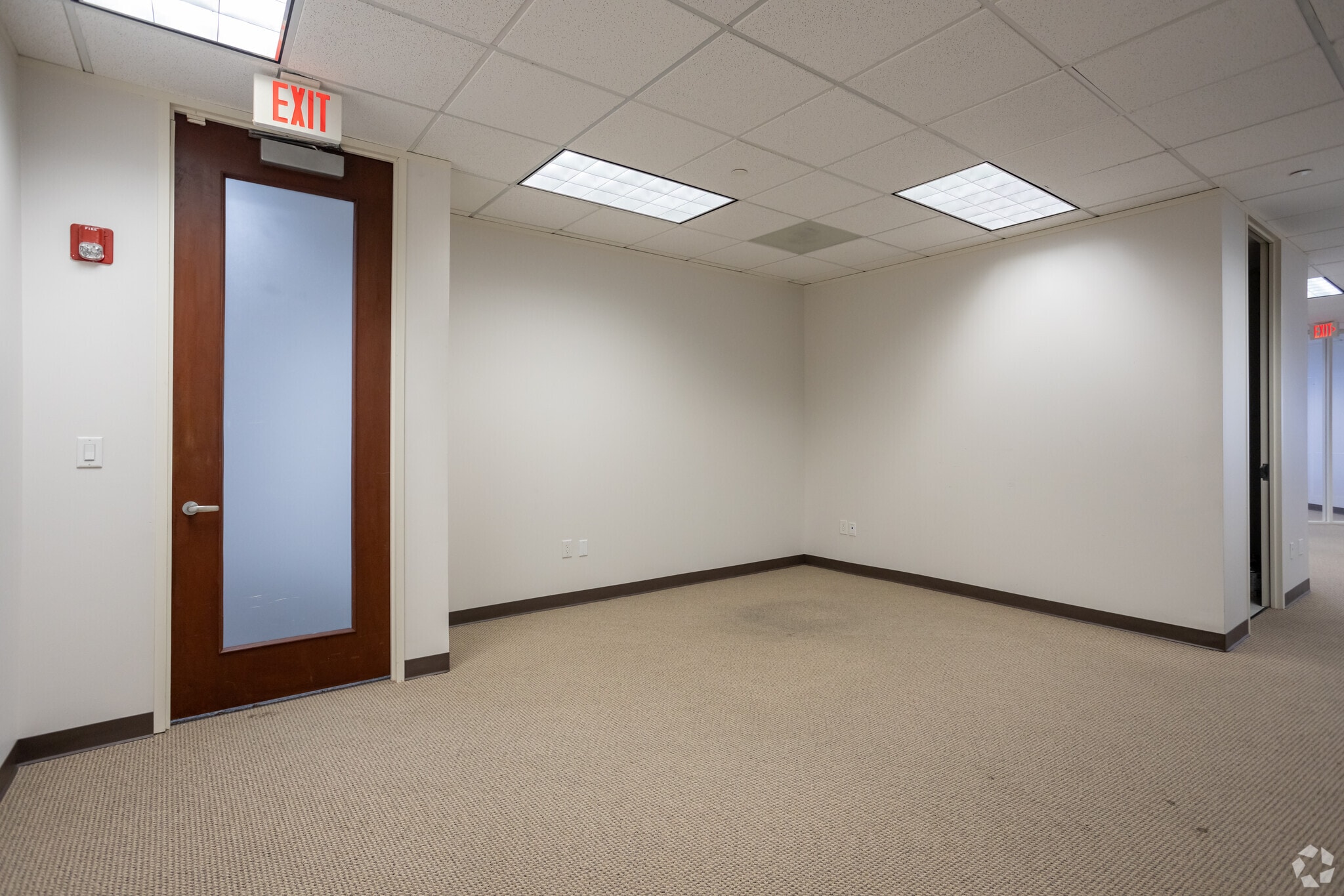 675 Bering Dr, Houston, TX à louer Photo intérieure- Image 1 de 3