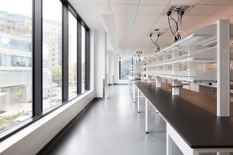 1930 Boren Ave, Seattle, WA à louer - Photo intérieure - Image 3 de 9