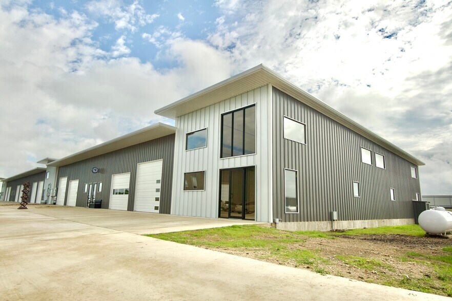 190 Ninety Four Ln, Taylor, TX à vendre - Photo du bâtiment - Image 1 de 13