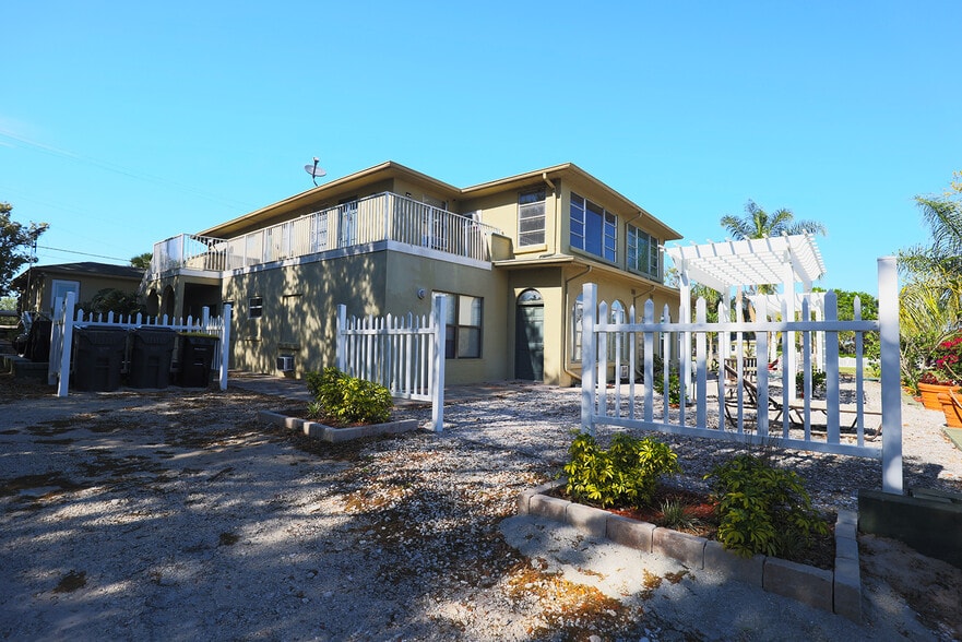 1854 S Highland Park Dr, Lake Wales, FL à vendre - Photo du bâtiment - Image 2 de 34