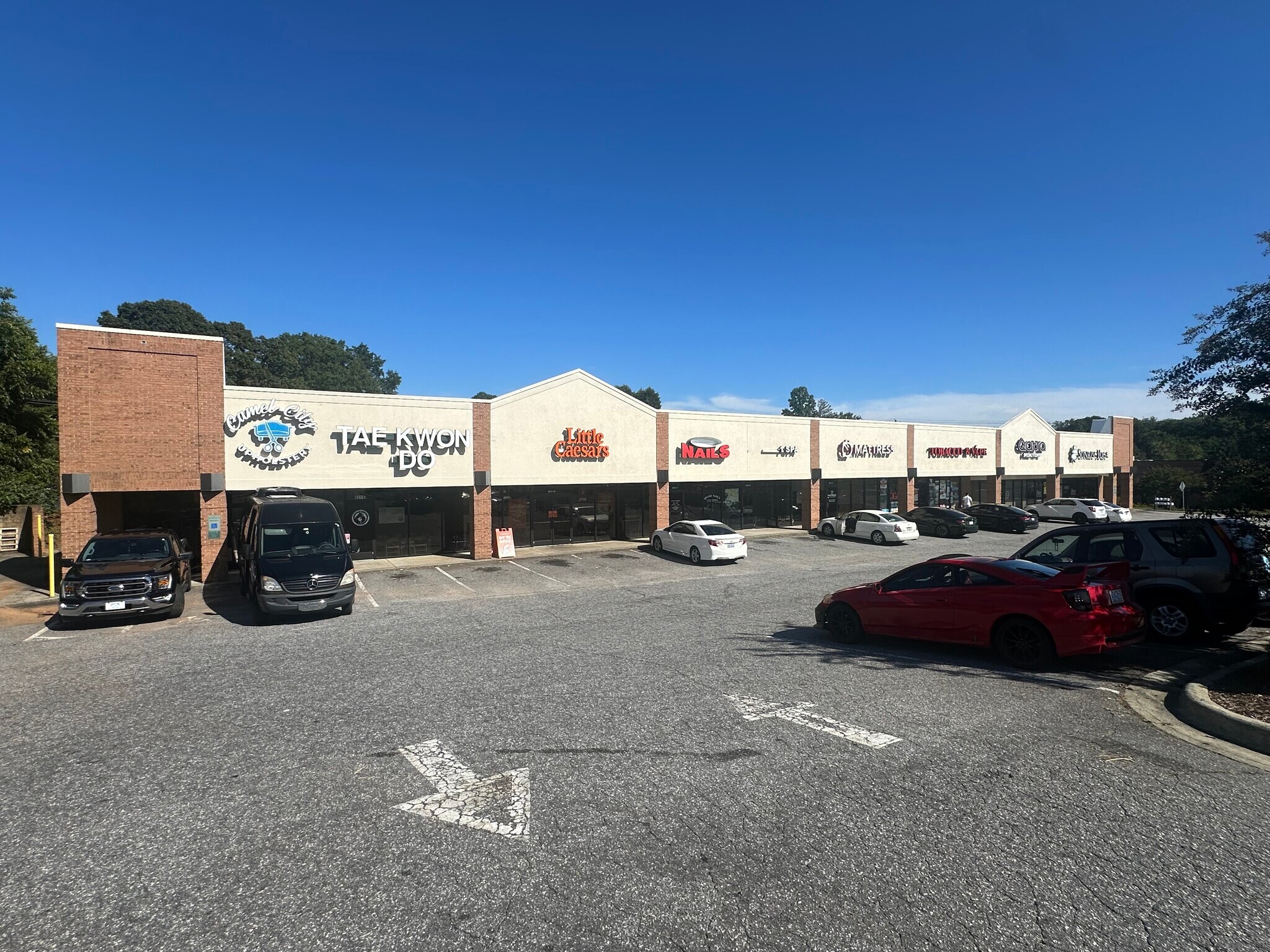 6311 Stadium Dr, Clemmons, NC for lease Building Photo- Image 1 of 5