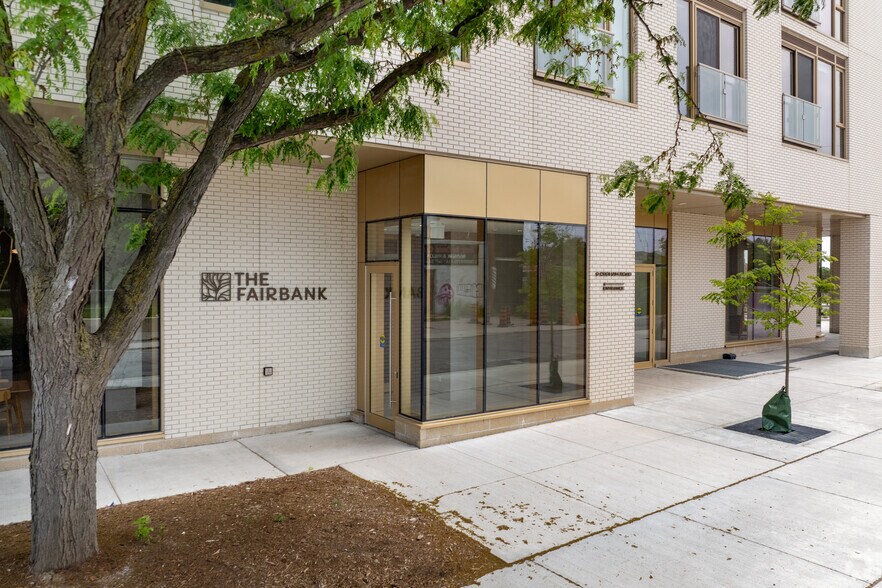 9 Croham Rd, Toronto, ON à louer - Photo du bâtiment - Image 3 de 56