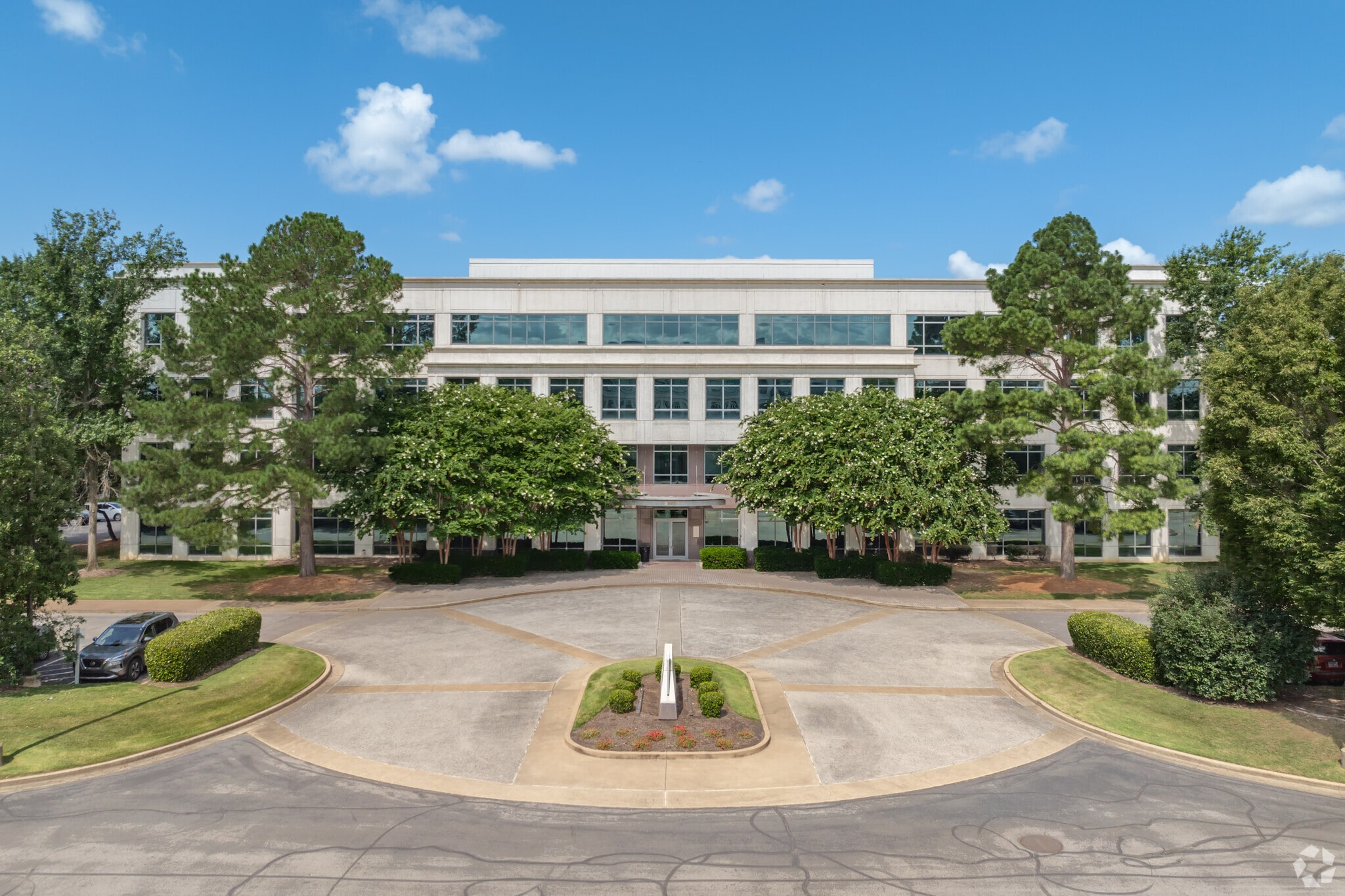 3175 Lenox Park Blvd, Memphis, TN for lease Building Photo- Image 1 of 21