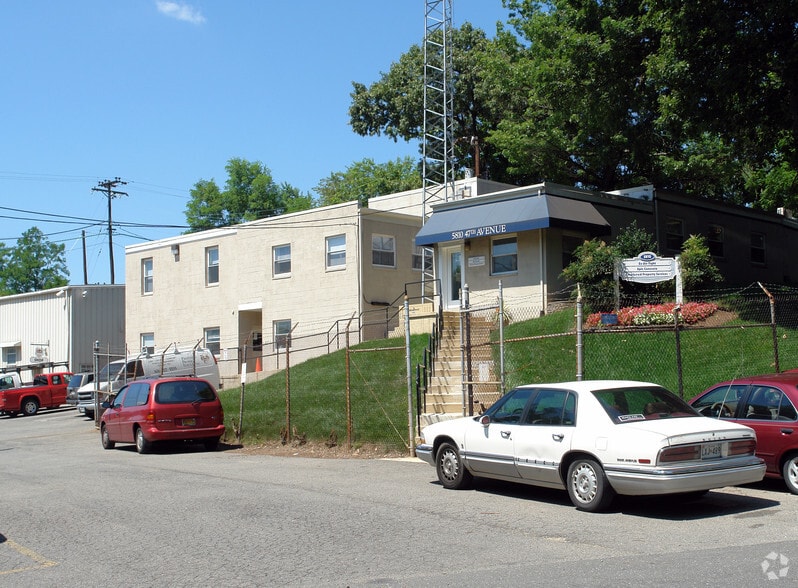 5810 47th Ave, Riverdale, MD for lease - Primary Photo - Image 1 of 3