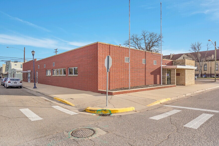 330 Park Ave, Fort Lupton, CO à louer - Photo du bâtiment - Image 3 de 97
