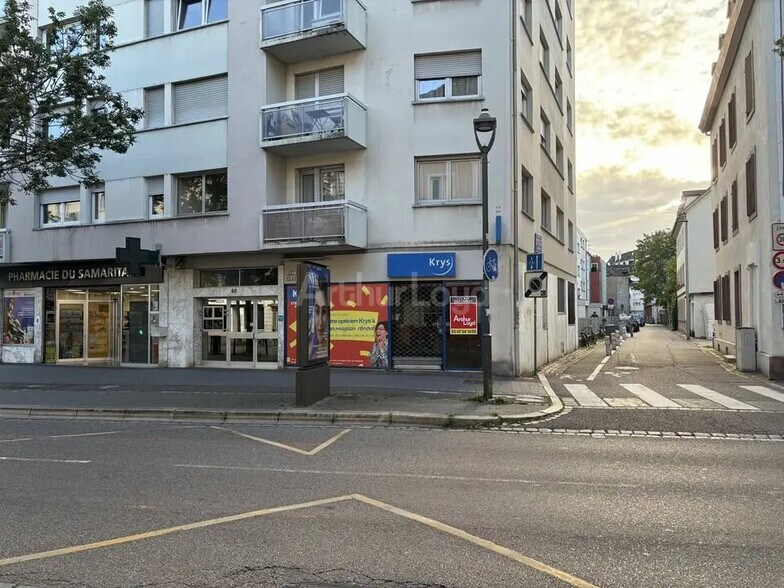 Retail in Strasbourg for lease - Building Photo - Image 1 of 8