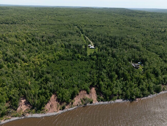 Plus de détails pour 85780 Smith Dr, Herbster, WI - Multi-résidentiel à vendre