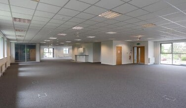 Calvin St, Bolton for lease Interior Photo- Image 2 of 3