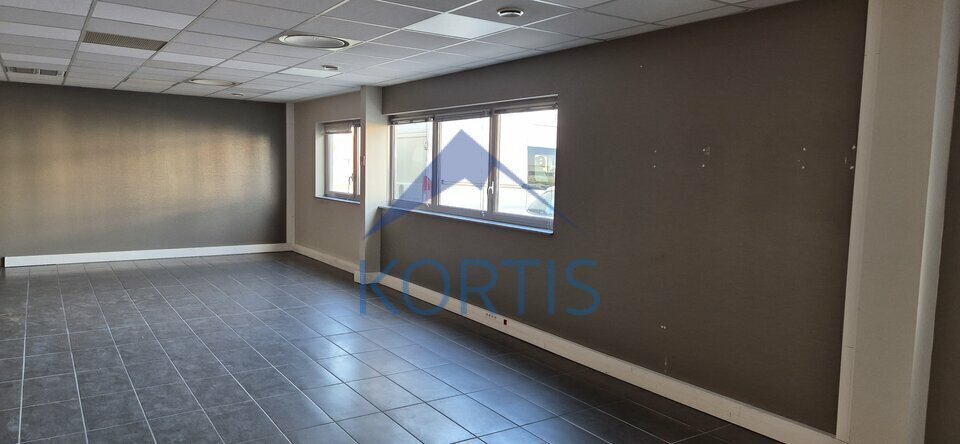 50 Rue Jean Zay, Saint-Priest for lease - Interior Photo - Image 3 of 38