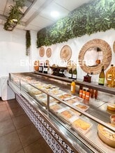 Retail in Barcelona, Barcelona for lease Interior Photo- Image 1 of 7