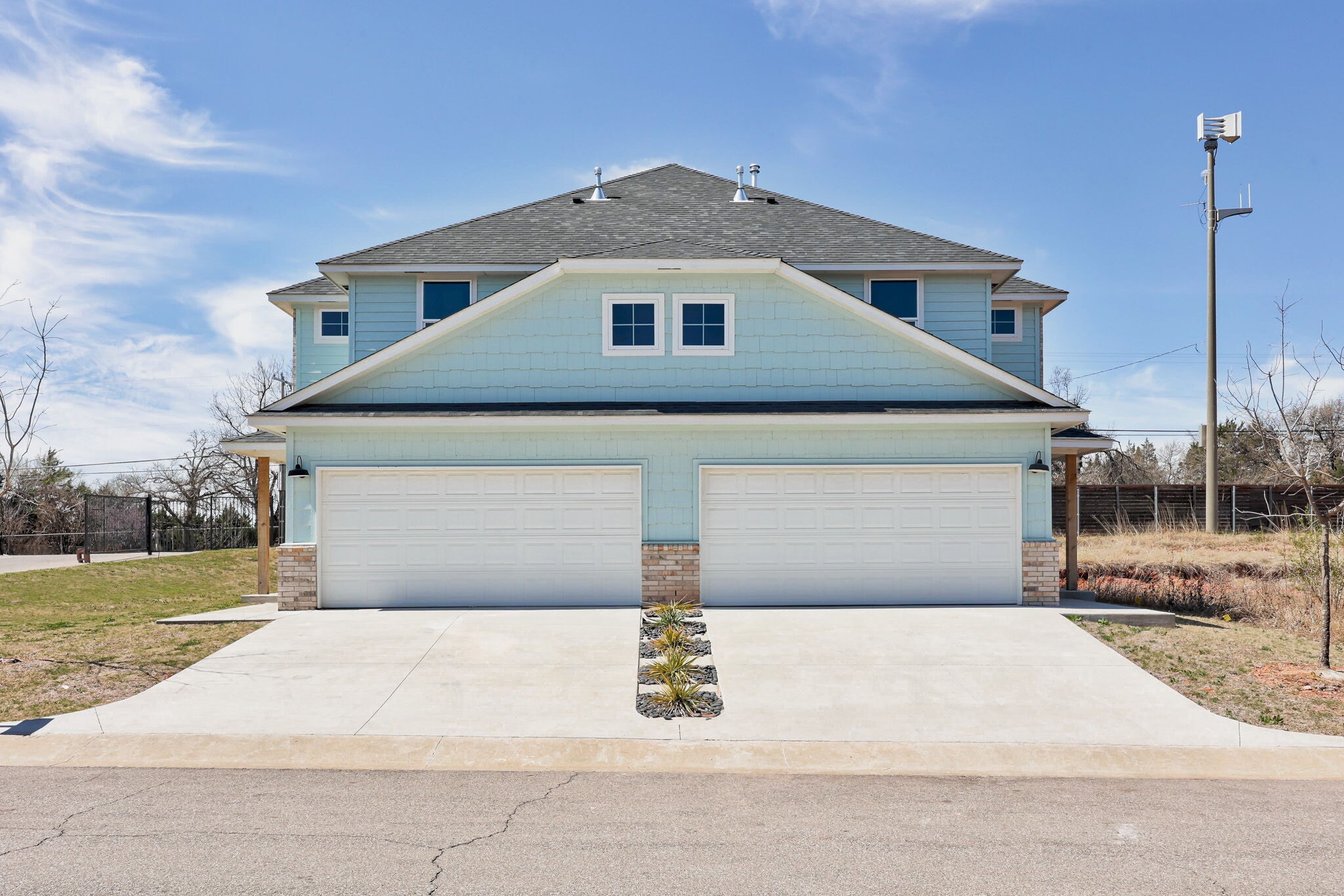 12001 Rivers Trl, Oklahoma City, OK for sale Primary Photo- Image 1 of 51