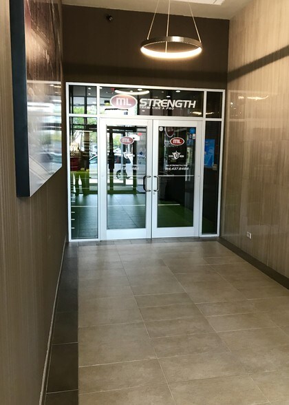 188 E Post Rd, White Plains, NY à louer - Photo du bâtiment - Image 3 de 4