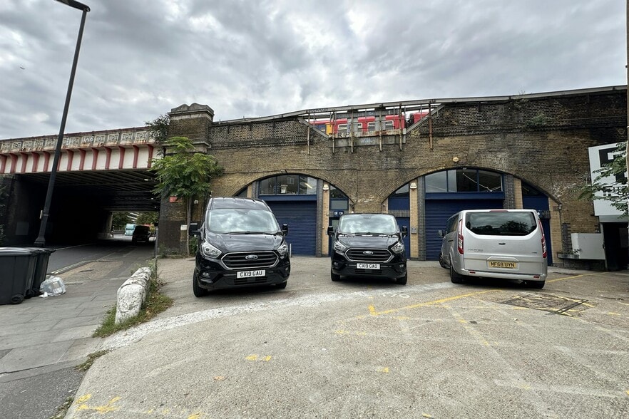 Hercules Rd, London for lease - Building Photo - Image 2 of 3