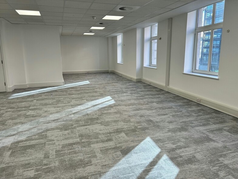 33-34 Paradise St, Birmingham for lease - Building Photo - Image 3 of 47
