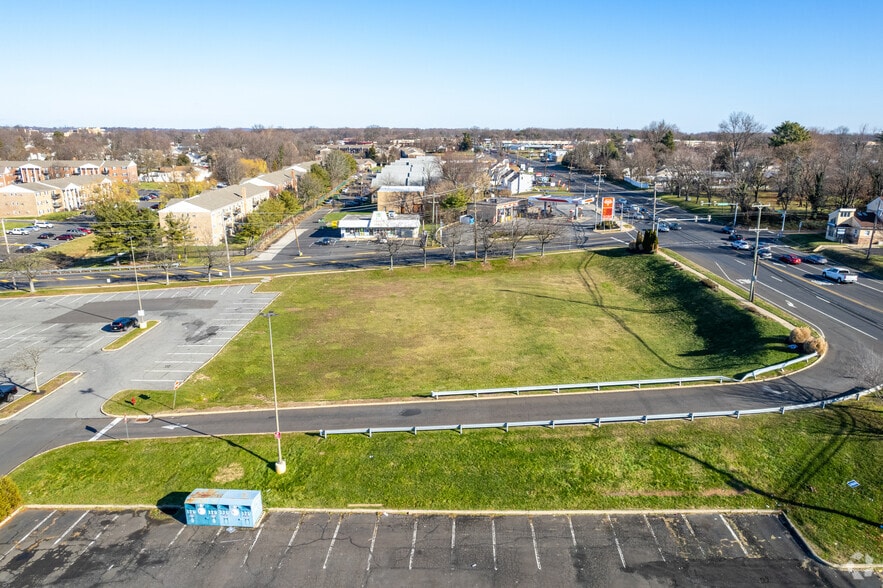 2506 Knights Rd, Bensalem, PA for lease - Building Photo - Image 1 of 2