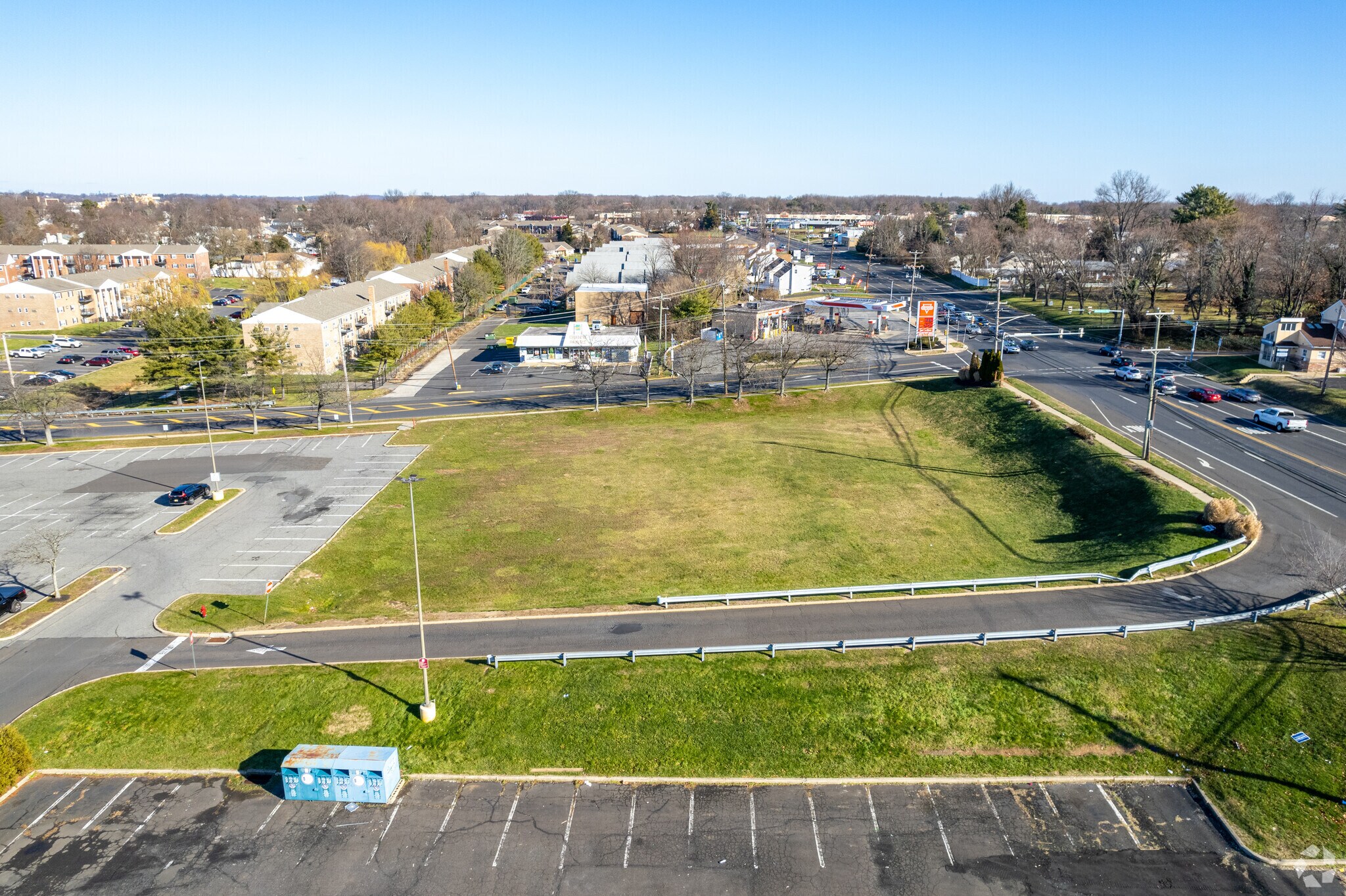 2506 Knights Rd, Bensalem, PA à louer Photo du bâtiment- Image 1 de 3