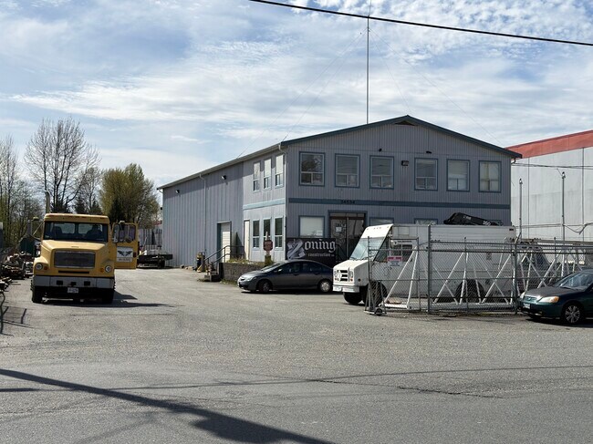 Plus de détails pour 34534 McClary Ave, Abbotsford, BC - Industriel à vendre