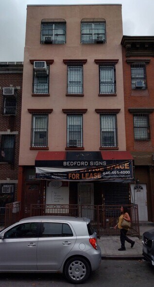 417 Bedford Ave, Brooklyn, NY à louer - Photo du bâtiment - Image 2 de 15