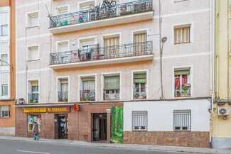 Plus de détails pour Multi-résidentiel à vendre