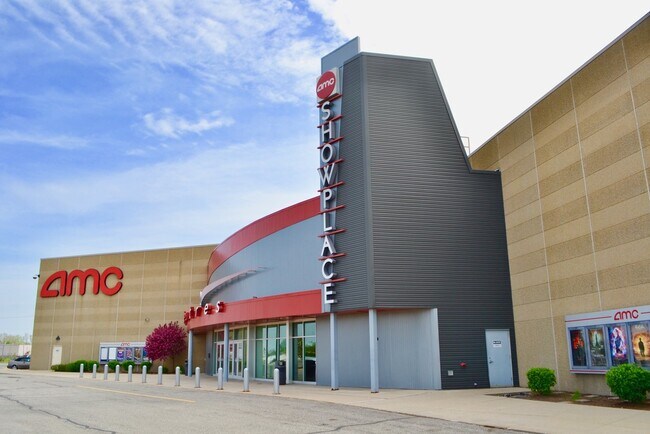 Plus de détails pour 713 N Theatre Dr, Marion, IN - Commerce de détail à vendre