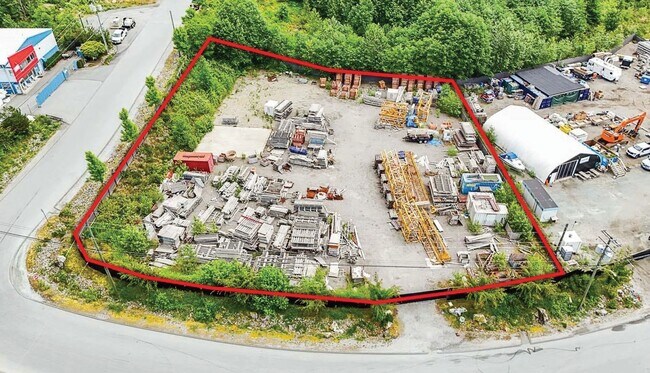 Plus de détails pour 13170 Katonien St, Maple Ridge, BC - Terrain à louer