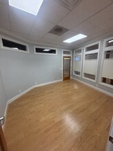 5335-5337 College Ave, Oakland, CA à louer Photo intérieure- Image 1 de 4